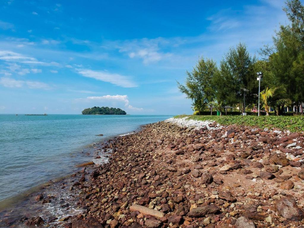 Sea Front Hotel Port Dickson Kültér fotó