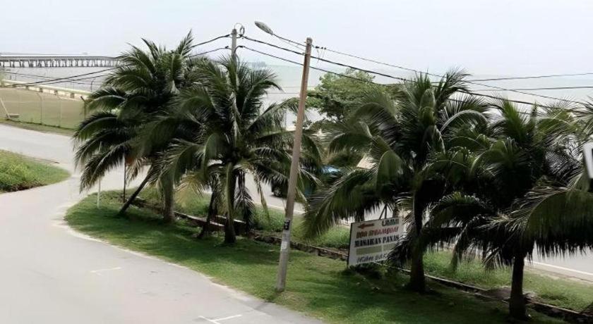 Sea Front Hotel Port Dickson Kültér fotó